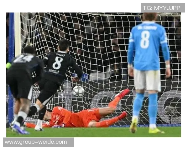 埃因霍温逆袭那不勒斯欧冠之路重燃希望前两轮遭遇挫折