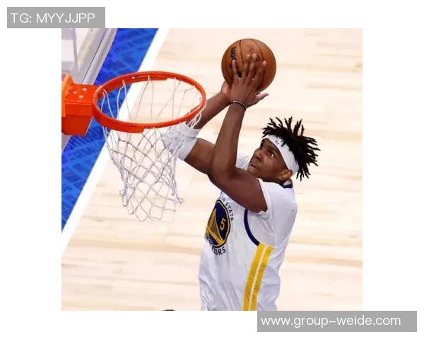 科尔怀念卢尼在大通中心的热烈掌声期待再次相聚的美好时刻