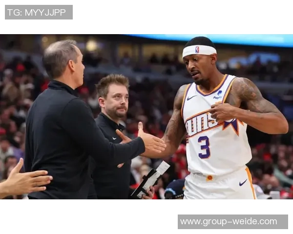 比尔赛季表现令人震惊场均仅得74分创历史新低